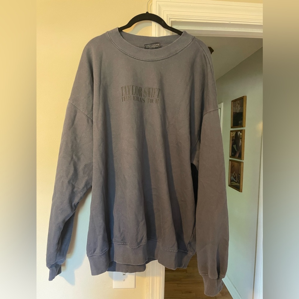 The Era’s Tour Blue crewneck Taylor swift concert